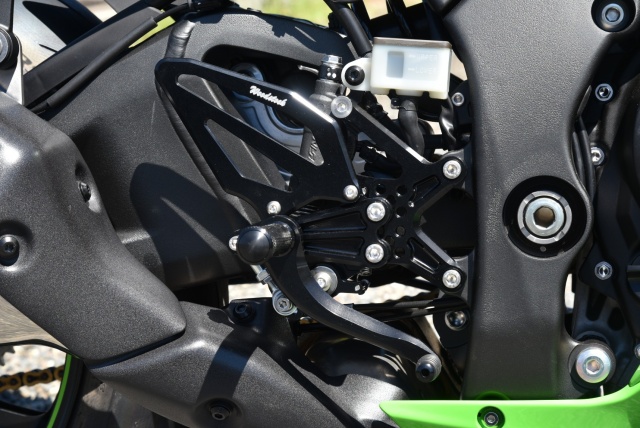 ZX-10R/ZX-10RR(21-)バックステップキット | ライディングステップ