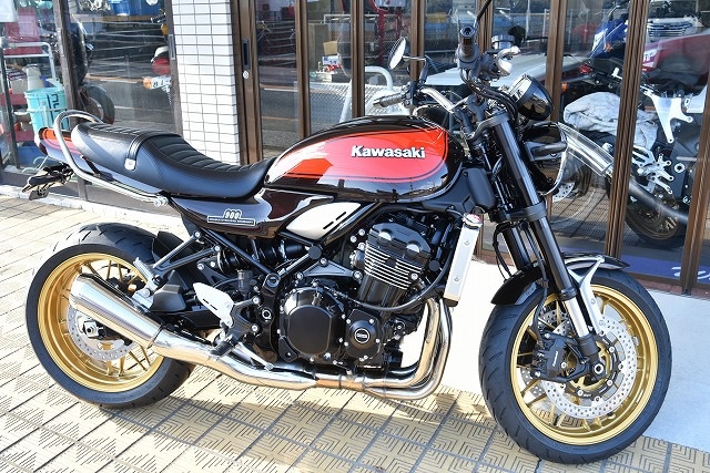 Z900RS 50周年アニバーサリーモデル（バックステップ＆フェンダーレス 