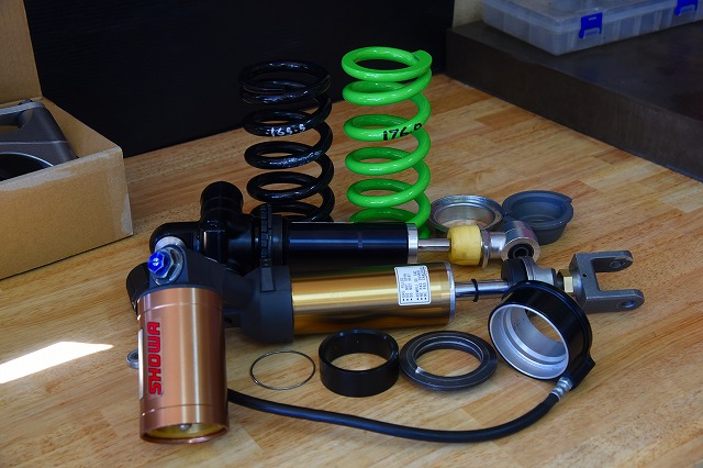 ZX-6R、ZX-10RRサスペンションメンテナンス | ブログ | ウッドストック